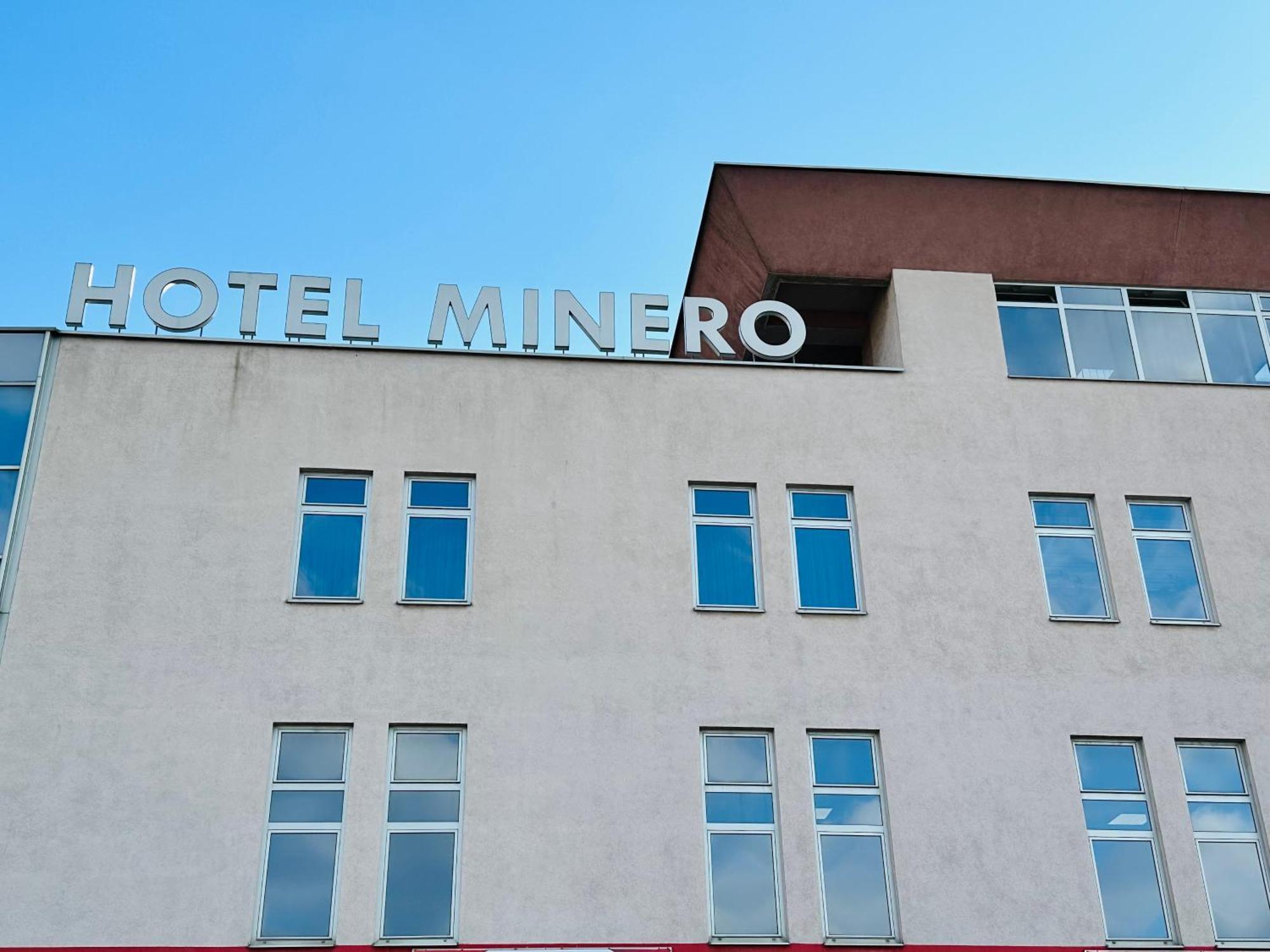 Hotel Minero Tuzla Exterior foto